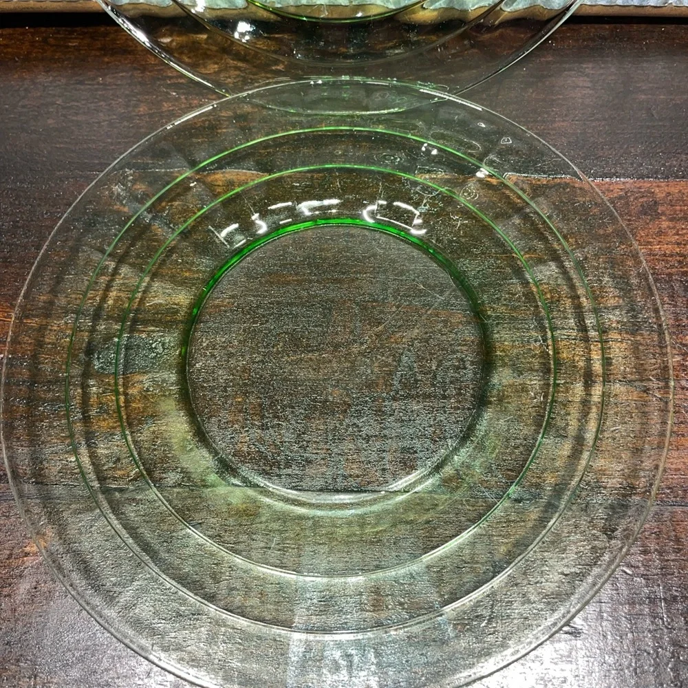 2 Vintage Anchor Hocking Dining Vaseline Optic Green Uranium 8